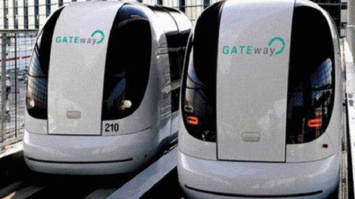 首批在倫敦街頭測試的無人駕駛汽車與希斯羅機場(Heathrow)電子接駁車相似。   圖：翻攝BBC中文網