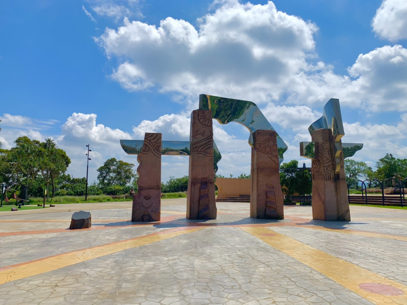 雕塑公園太陽之門。   台中市政府/提供