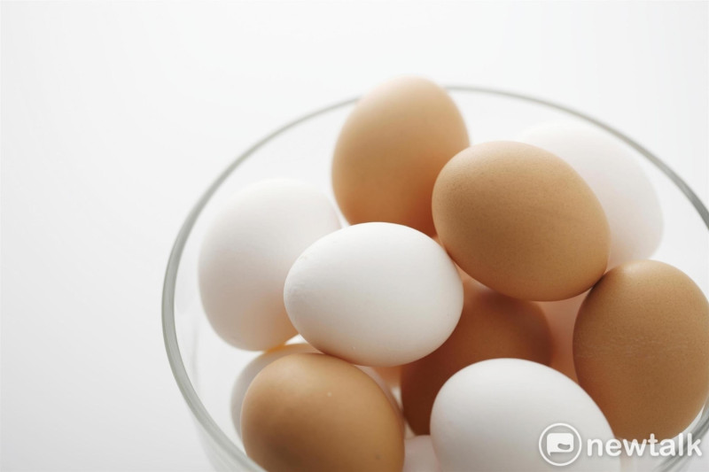 陳吉仲宣布，12日起雞蛋價格每台斤上漲2元。   圖：新頭殻資料照