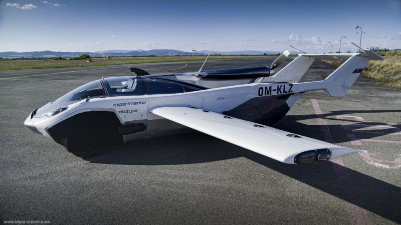 飛天車的汽車模式，轉換至飛機模式只要3分鐘。   圖：取自Klein Vision官網