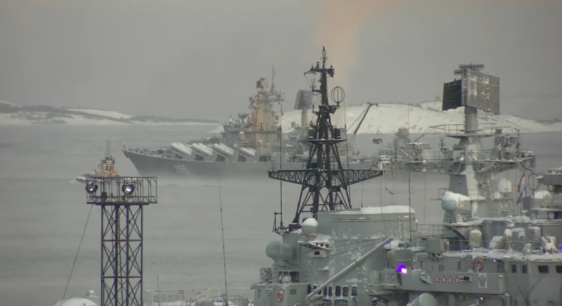俄羅斯「烏斯季諾夫元帥號(055)」飛彈巡洋艦傳已改部署地中海。圖為1月26日駛離北方艦隊基地北莫爾斯克照片。   圖：俄羅斯國防部照片