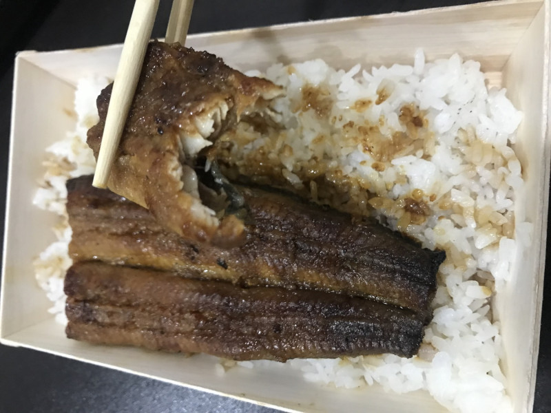 日本鰻魚飯專賣店「鰻源」（うな源）被抓包以中國鰻魚冒充日產鰻魚。（示意圖）   圖：張柏源/攝