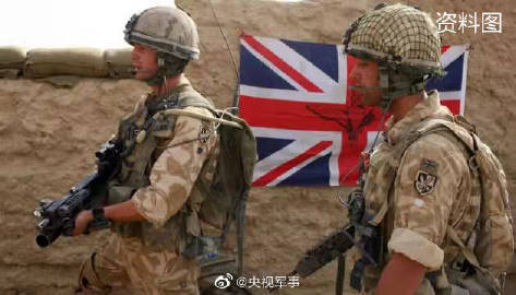 英國已緊急派 100 多名英國特種部隊軍官到烏克蘭訓練烏克蘭軍人。(示意圖)   圖 : 翻攝自央視軍事