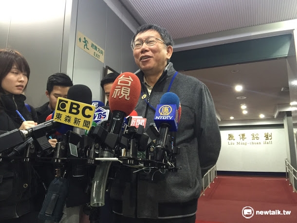 社子島投票在即，台北市長柯文哲26日再度於臉書發文，呼籲社子島居民週末一定要站出來投票。   圖：新頭殼資料照片