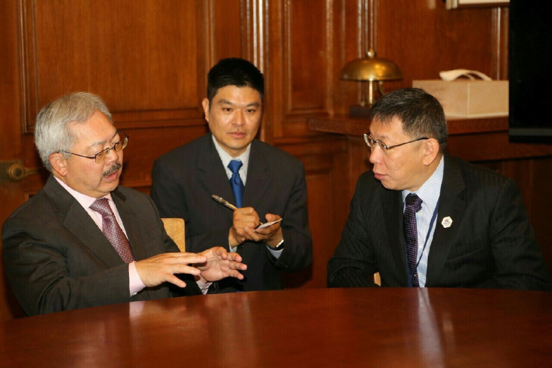台北市長柯文哲與舊金山市長李孟賢會晤，交流市政議題。   圖：台北市政府提供