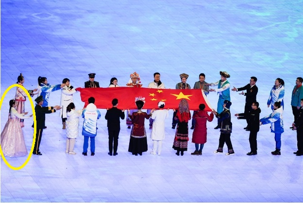 北京冬奧開幕式上，朝鮮族服飾引發中韓爭議。   圖:環球網
