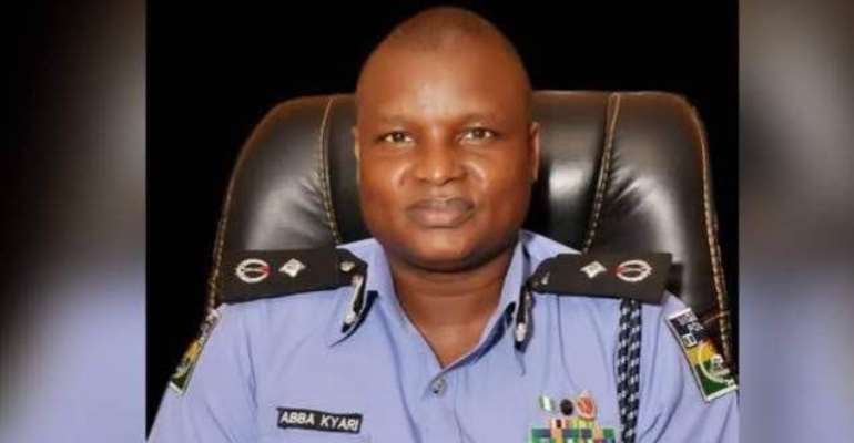 曾獲奈及利亞總統勇氣獎章的超級警察 阿巴．基亞里(Abba Kyari )被指控是國際販毒組織的成員。   圖 : 翻攝自奈及利亞之聲