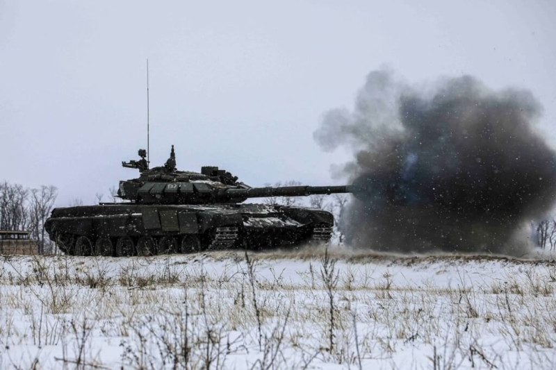 烏克蘭遭受俄羅斯軍隊的猛烈襲擊，烏總統澤倫斯基向各國呼籲，盼能給予軍備協助。(俄軍示意圖)   圖：mod.mil.rus臉書（資料照片）