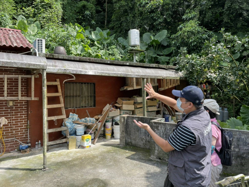 新北市水土保持服務團現場勘查技術指導。   圖：新北市農業局提供