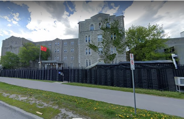 中國在加拿大的僑務辦公室就在駐加拿大大使館內，裡面有多少使館官員參與僑辦工作，令外界好奇。   圖：翻攝自GoogleMap