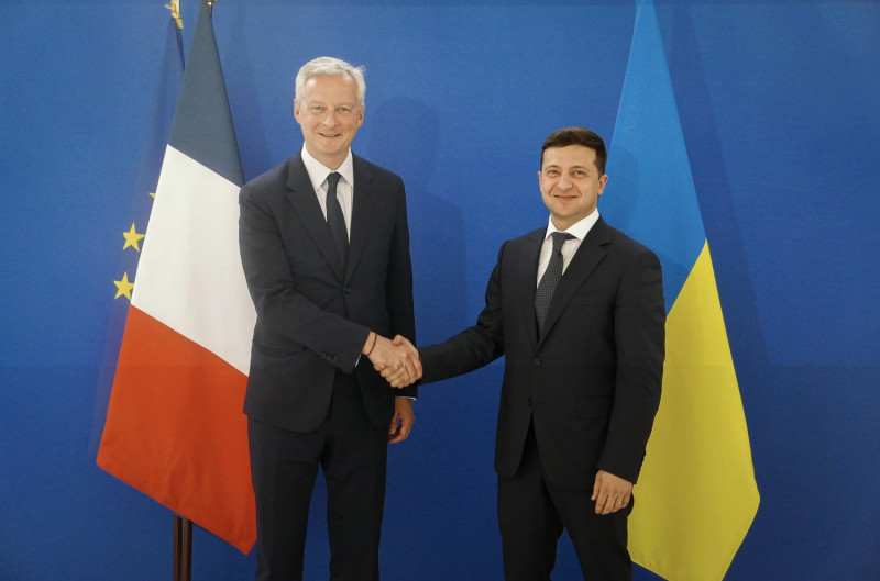 法國財長勒麥爾（左）和烏克蘭總統澤倫斯基（右）   圖：翻攝勒麥爾臉書