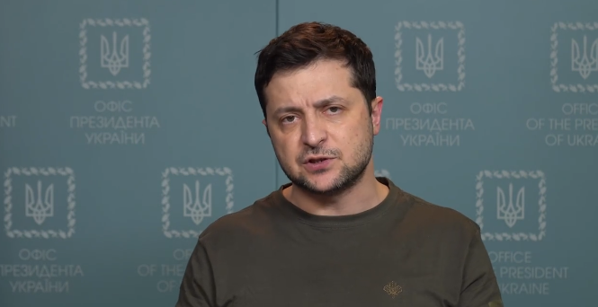 烏克蘭總統澤連斯基（Volodymyr Zelensky）表示，一周來已有近9000名俄國士兵陣亡，「他們是一群困惑的孩子，被國家所利用」，現今俄軍士氣潰散，呼籲盡快停止戰爭。   圖：截自Volodymyr Zelensky臉書影片