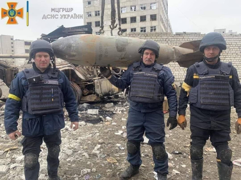 俄軍對烏克蘭市民使用的砲彈。   圖：翻攝自烏克蘭國防部推特