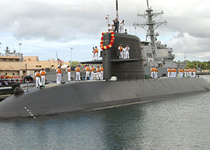 日本海軍官員向法新社證實，1艘親潮級(おやしお型)潛水艇和2艘護衛艦將前往菲律賓蘇比克灣參加年度公海演習，隨後將前往越南的金蘭灣。   圖：翻攝維基百科