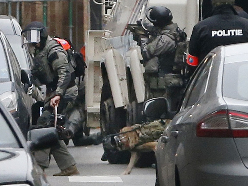 比利時警方18日在一場攻堅行動中，將去年11月在巴黎發動連環襲擊的主嫌、26歲的阿布岱斯蘭逮捕。   圖：達志影像/路透社