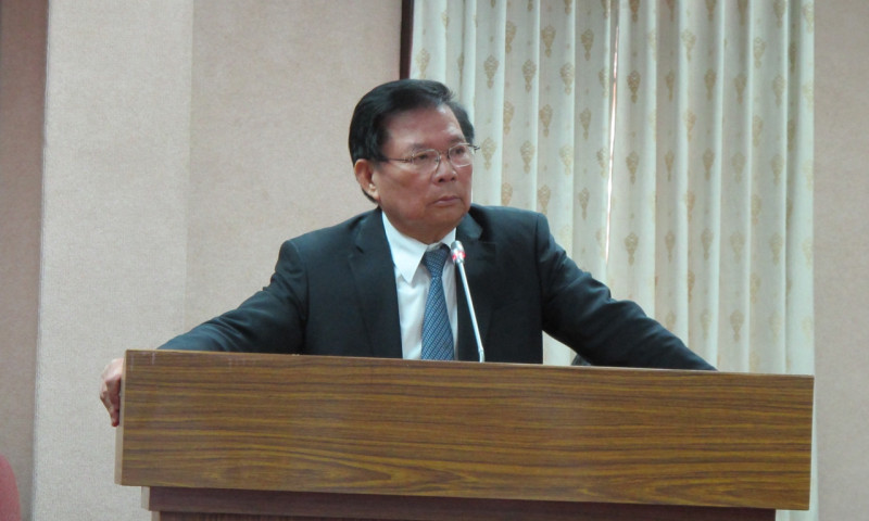 行政院秘書長簡太郎21日表示，資安中心行政法人化有利於鬆綁人事。   圖：林朝億/攝