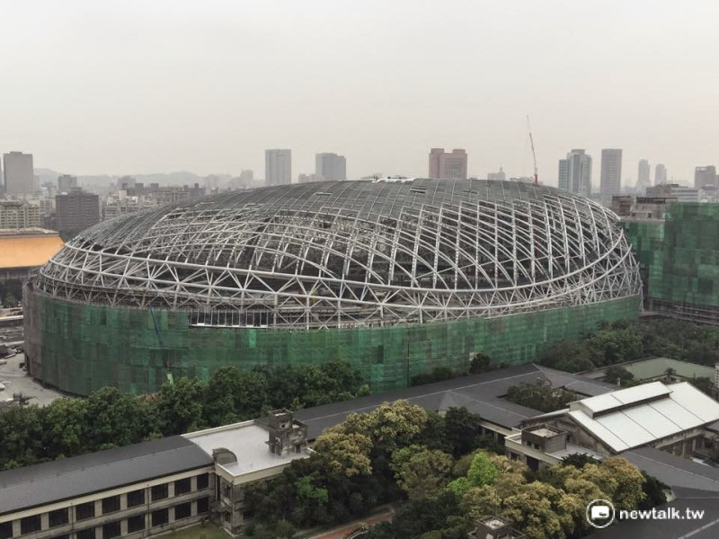 針對大巨蛋案，北市副市長鄧家基說，解約是核子彈，威力強大，因此必須審慎考量。   圖：新頭殼資料照片