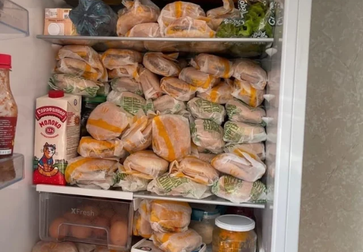 俄羅斯人大量囤積麥當勞漢堡。   圖:翻攝自Reddit