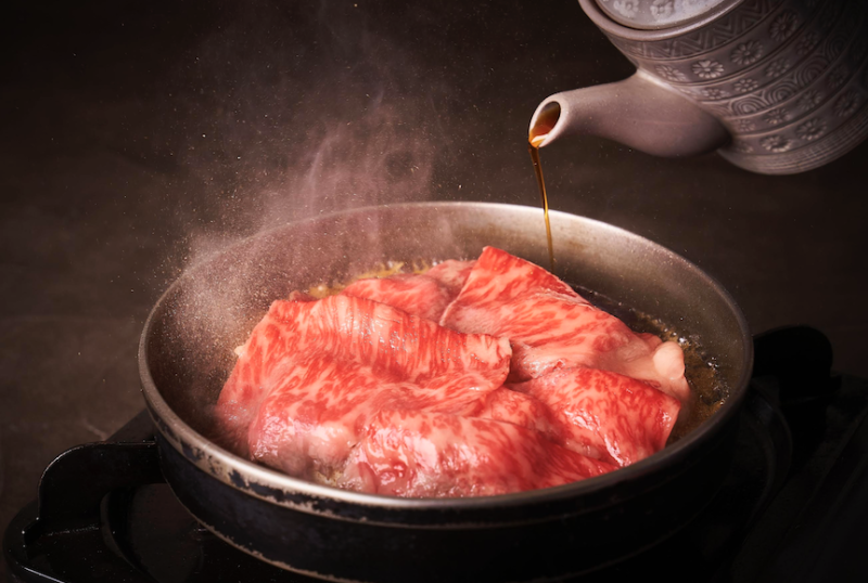 Chinya的和牛料理，纖細均勻的油花與入口即化的口感，征服不少觀光客的味蕾。   圖：東京觀光事務所台灣辦事處/提供