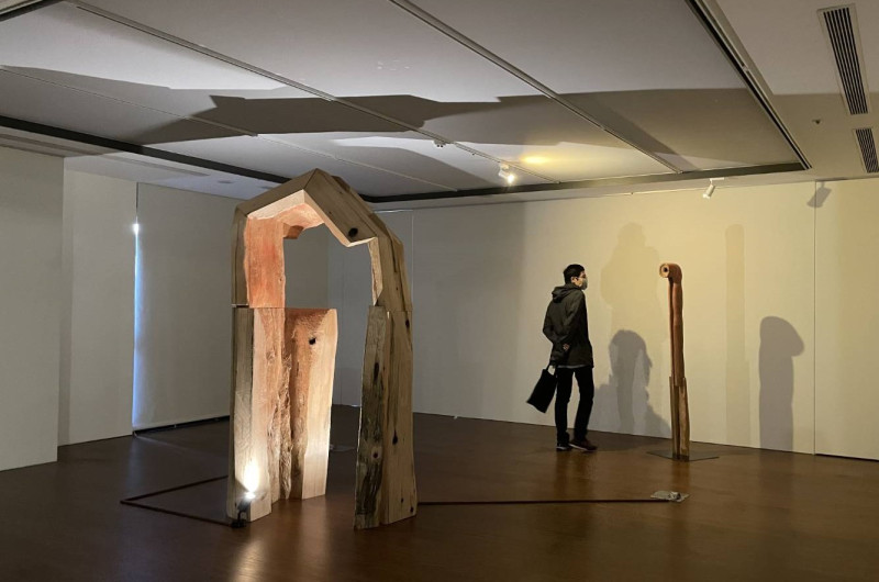 「肉身欲言」雕塑聯展藝術家施瑾作品《複體共感II》。   圖：新北市文化局提供