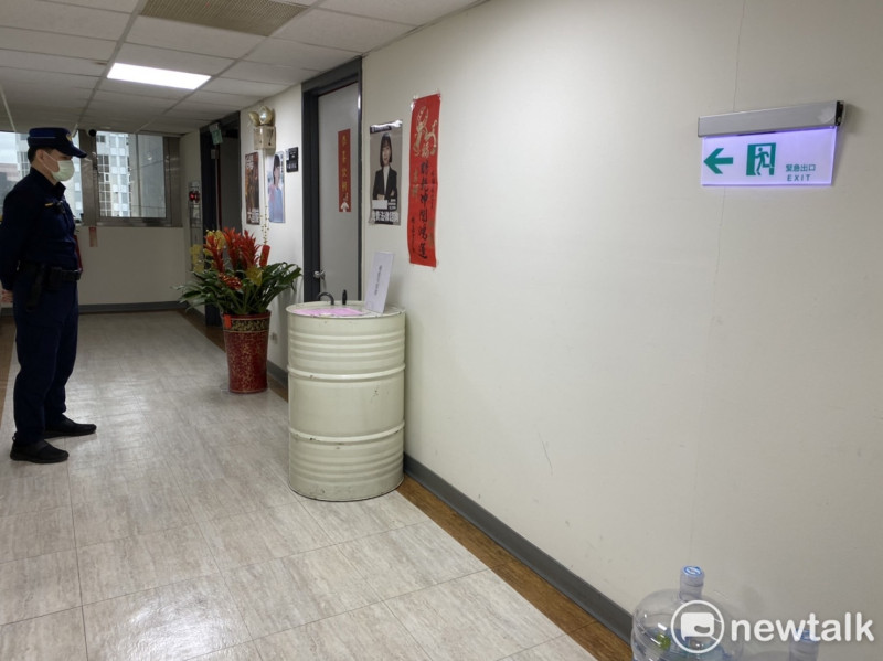 台北市議員林穎孟辦公室今遭搜索。   圖：周煊惠 / 攝