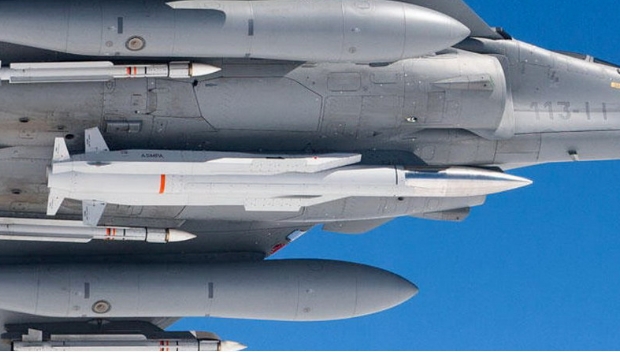 法國「陣風」戰鬥機新型空射核導彈 ASMP-A成功試射一枚未裝藥的升級版核導彈。   圖：翻攝自澎湃新聞