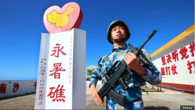 針對軍機降落南沙永暑礁「救人」引發美國抗議。中國外交部19日表示，軍機提供人道主義援助是世界各國通行做法，反批美方莫名其妙。   圖：翻攝BBC中文網