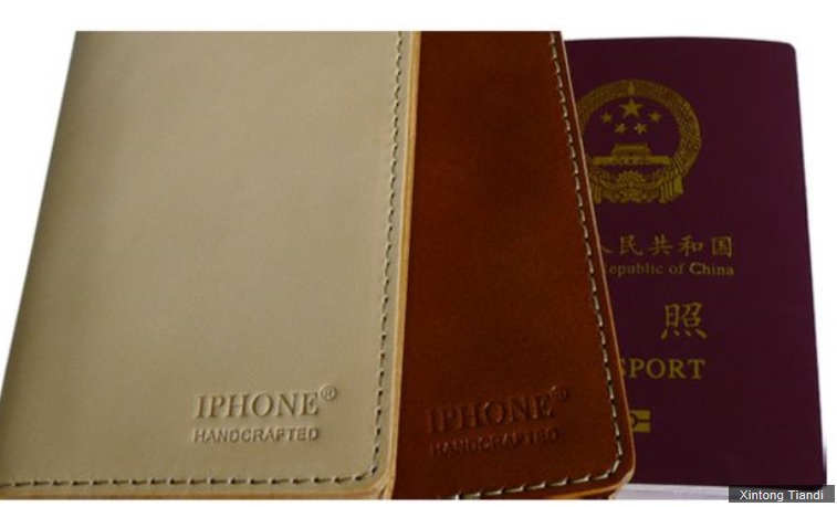 美國蘋果公司與中國一家生產皮革製品公司的「IPHONE」商標爭奪戰，經北京高院判決敗訴。   圖：翻攝BBC中文網
