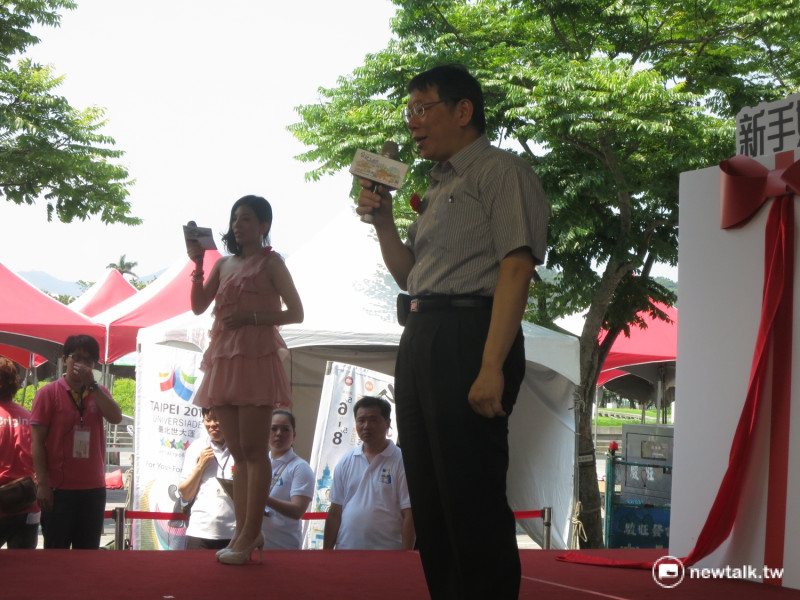 台北市長柯文哲6日表示，台灣電子商務落後中國，要急起直追。   圖：呂佳峻/攝