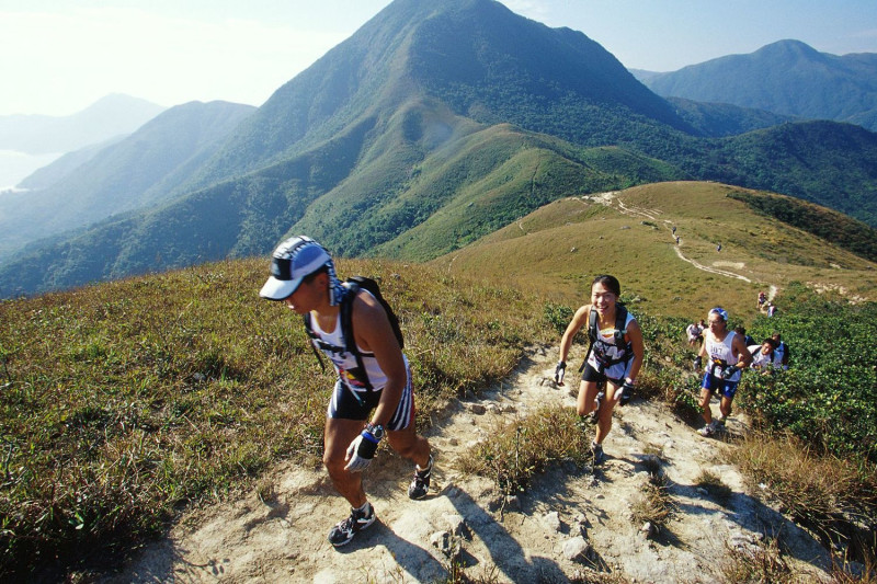 香港麥理浩徑是香港第1條登山步道，長100公里。   圖：翻攝國家地理學會官網