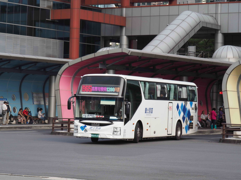 清明連假出遊，台北客運台灣好行965「板橋-九份、金瓜石」將機動增開班次。   圖﹕台北客運提供