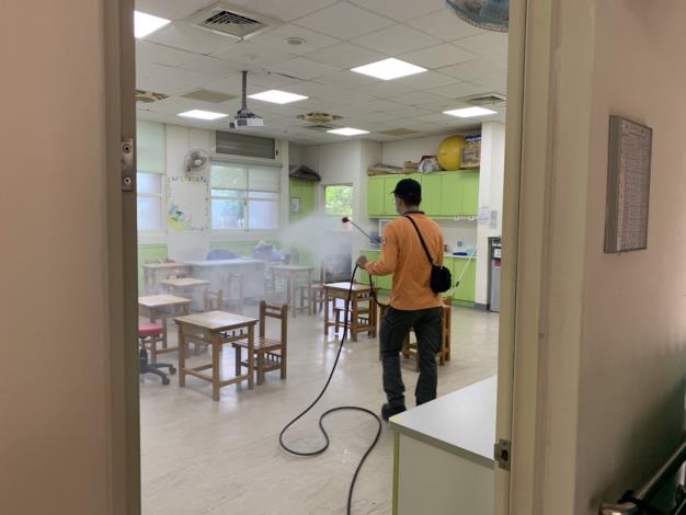 5歲男童赴台北用餐確診，就讀幼兒園緊急清消。（圖為清消示意圖）   圖：取自新竹縣政府官網（資料照）