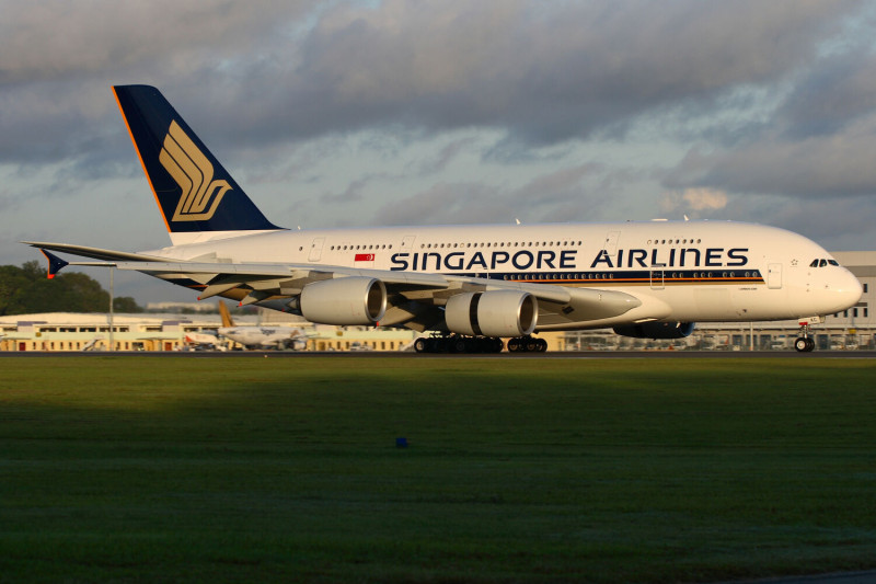 由於新加坡政府簡化入境旅遊的規定，加上今年適逢飛台55週年，新加坡航空推出機票8折優惠。   圖：取自新加坡航空官網