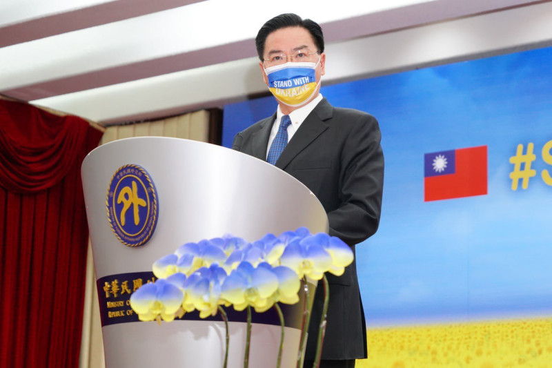 外交部長吳釗燮1日宣布第三波善款分配情形。   圖：外交部提供