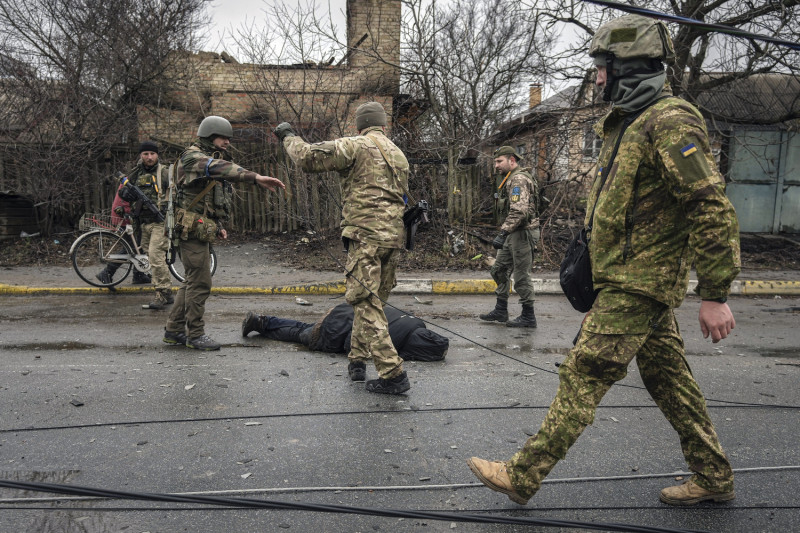 烏軍奮勇抵抗俄軍的戰果令烏克蘭政治人物信心大增。   圖：達志影像/美聯社