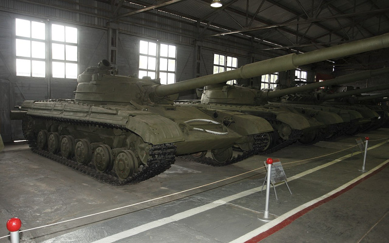 T-72主力戰車的優點是性能可靠、價格低廉，即使在蘇聯解體與波斯灣戰爭後，仍被俄羅斯與其他使用國家持續選用，並被不斷改進。   圖：翻攝自維基網站