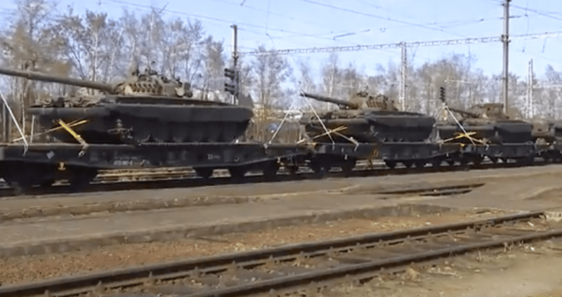 北約向烏克蘭提供的大批坦克援助。   圖：翻攝推特 @UAWeapons（資料照）
