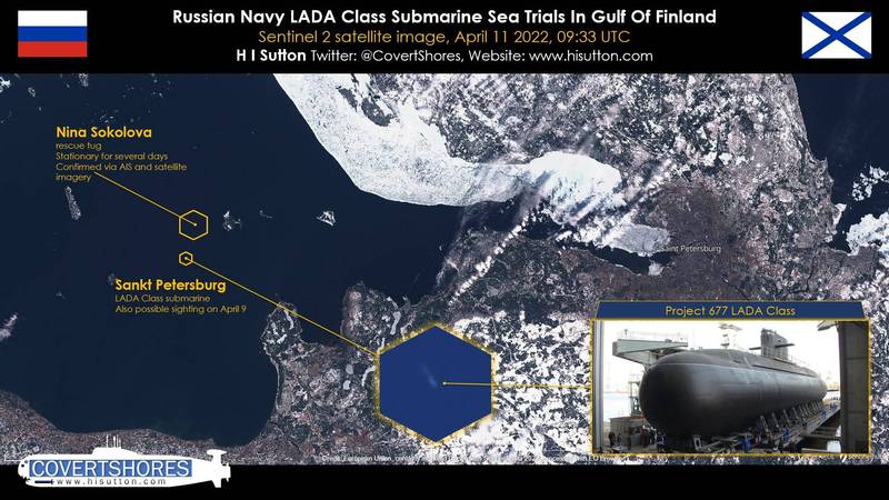 即時衛星照拍到，位在芬蘭灣的俄國海軍拉達級潛艦正在進行測試。   圖：翻攝自推特