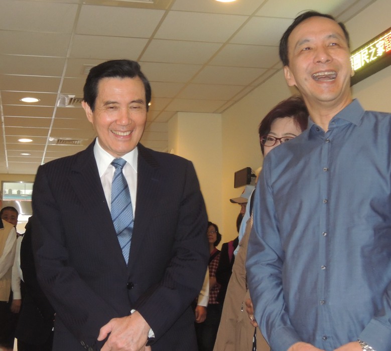 前總統馬英九（左）和國民黨主席朱立倫（右）。（資料照）   圖：陳冠廷/攝