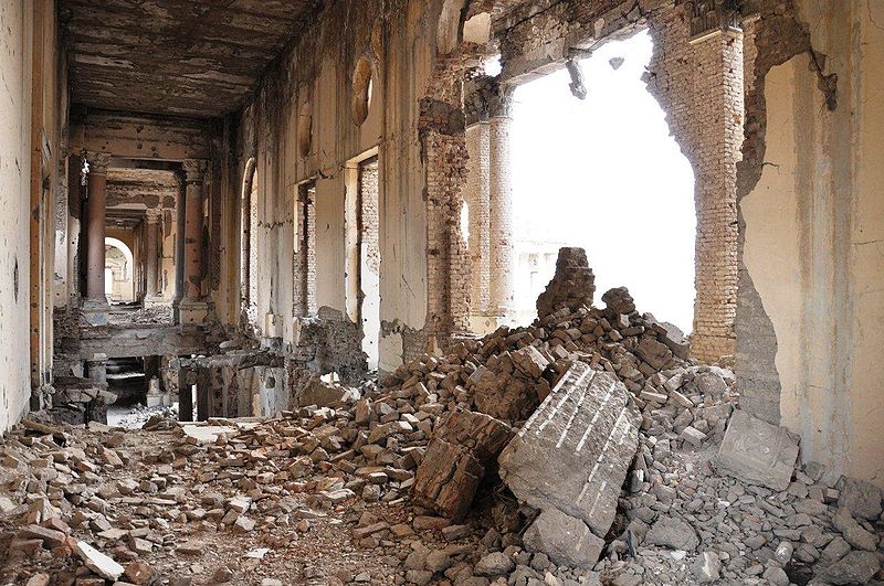 阿富汗達魯拉曼宮在2010年遭受戰火波及，殘破不堪，幾成廢墟。   圖：翻攝維基網站/Magnustraveller