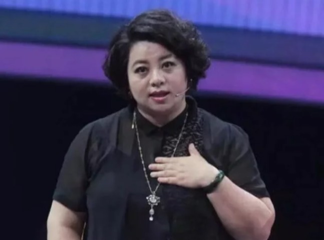 新加坡籍作家、中國大陸電視劇「蝸居」編劇六六。   圖：翻攝微博