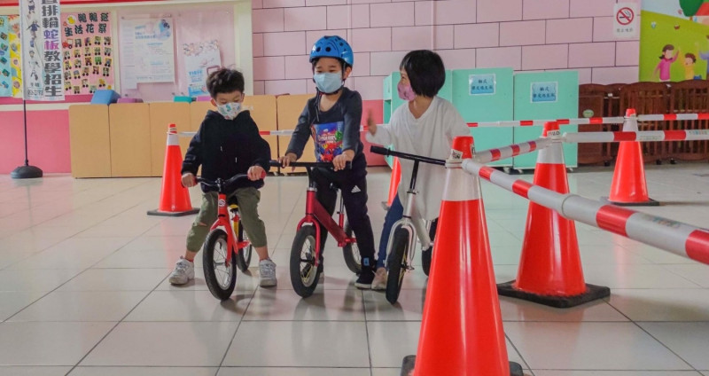 推廣親子熱愛的滑步車運動。   圖：新北市體育處提供