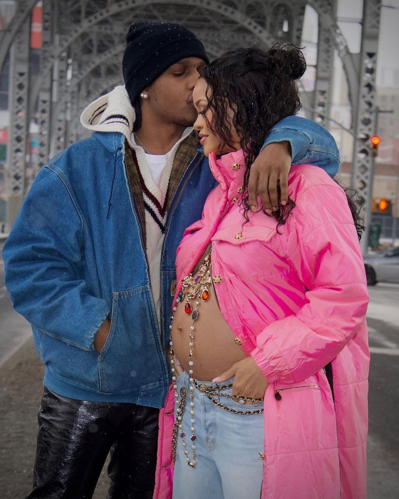 蕾哈娜今年2月宣布懷孕，如今爆出疑似與男友A$AP Rocky分手。   圖：翻攝自IG/badgalriri