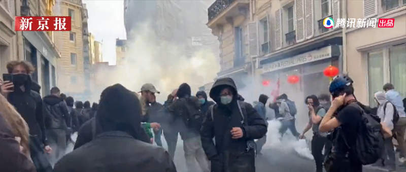  15 日法國數百民示威者走上街頭，抗議法國總統首輪選舉結果。   圖：翻攝自新京報