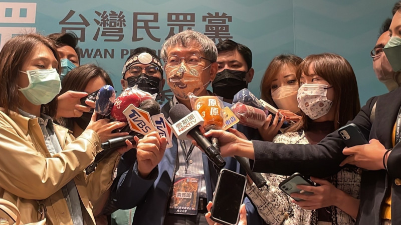 台灣民眾黨主席柯文哲接受媒體聯訪。   圖：台灣民眾黨/提供