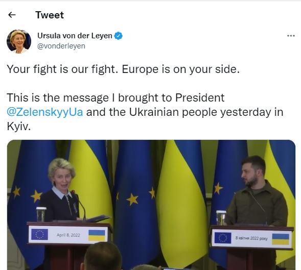 歐盟主席馮德萊恩（左）對烏克蘭總統澤倫斯基（右）表示：你的戰鬥就是我們的戰鬥，歐洲站在你這邊。   圖：翻攝自馮德萊恩推特