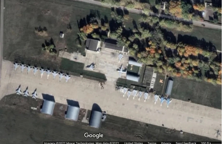 俄羅斯立佩茲克空軍基地的戰機，在Google地圖上清晰可見。   圖 : 翻攝自Google Map