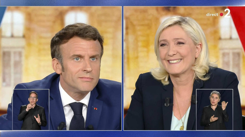 法國總統大選，進入決選的馬克宏和勒龐當地時間20日舉行電視辯論。   圖：達志影像/美聯社