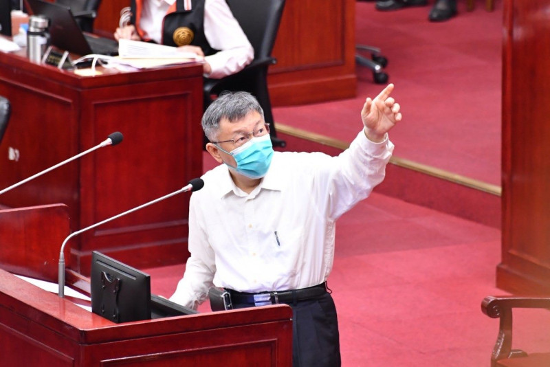 台北市長柯文哲今天赴議會進行專案報告。   圖：台北市政府提供
