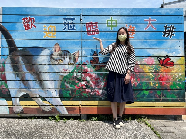 中港大排彩繪牆拍照打卡。   圖：新北市水利局提供